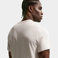 Nike Sportswear Club Tee / Light Orewood Brown