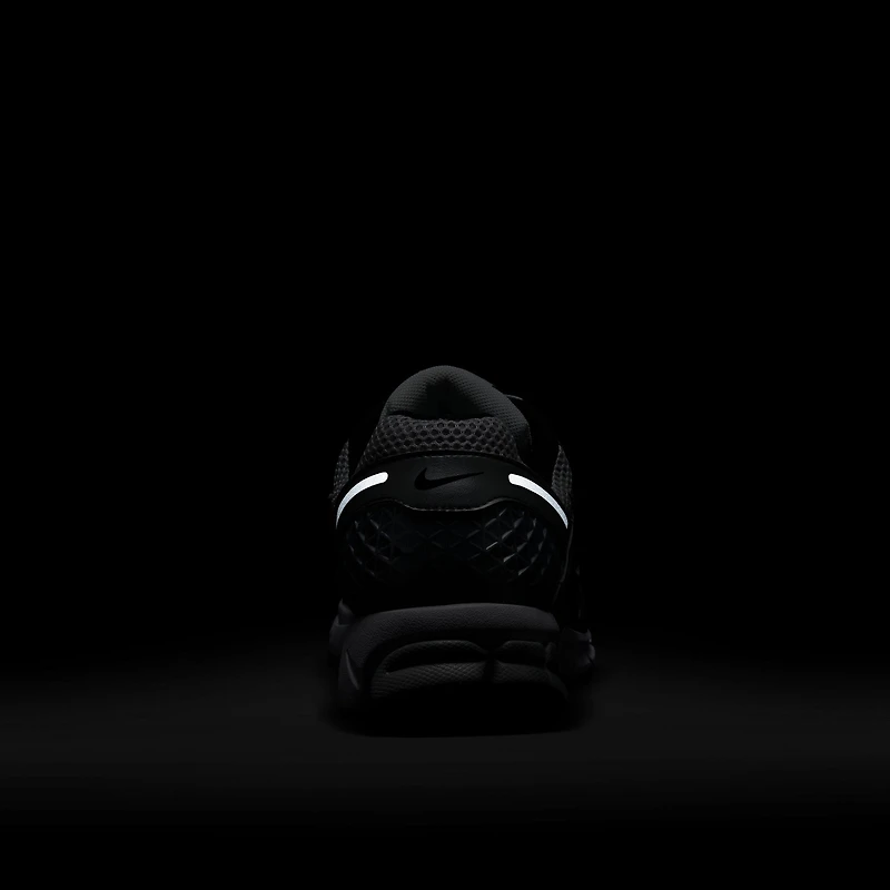 Nike Zoom Vomero 5 Metallic Silver / Black - Pure Platinum