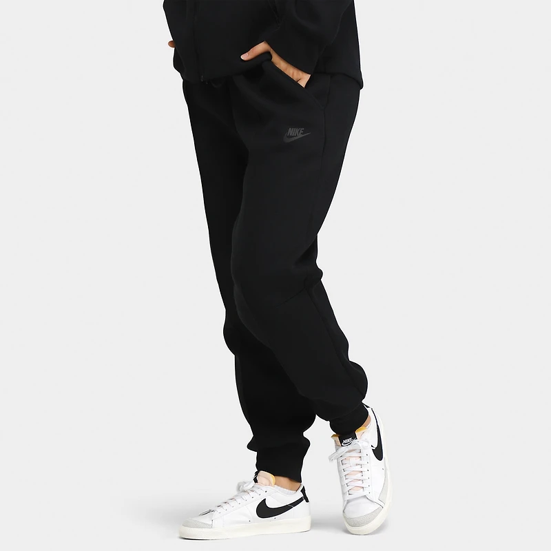 Nike Sportswear Women's Tech Fleece Mid-Rise Joggers / Black