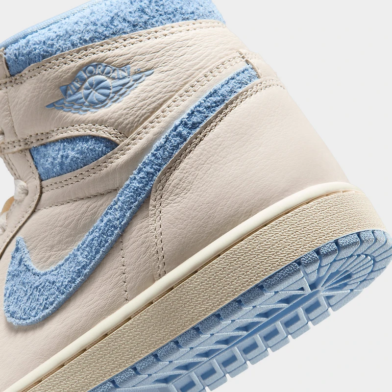 Jordan Women's 1 Retro High OG Pale Ivory / Psychic Blue - Coconut Milk
