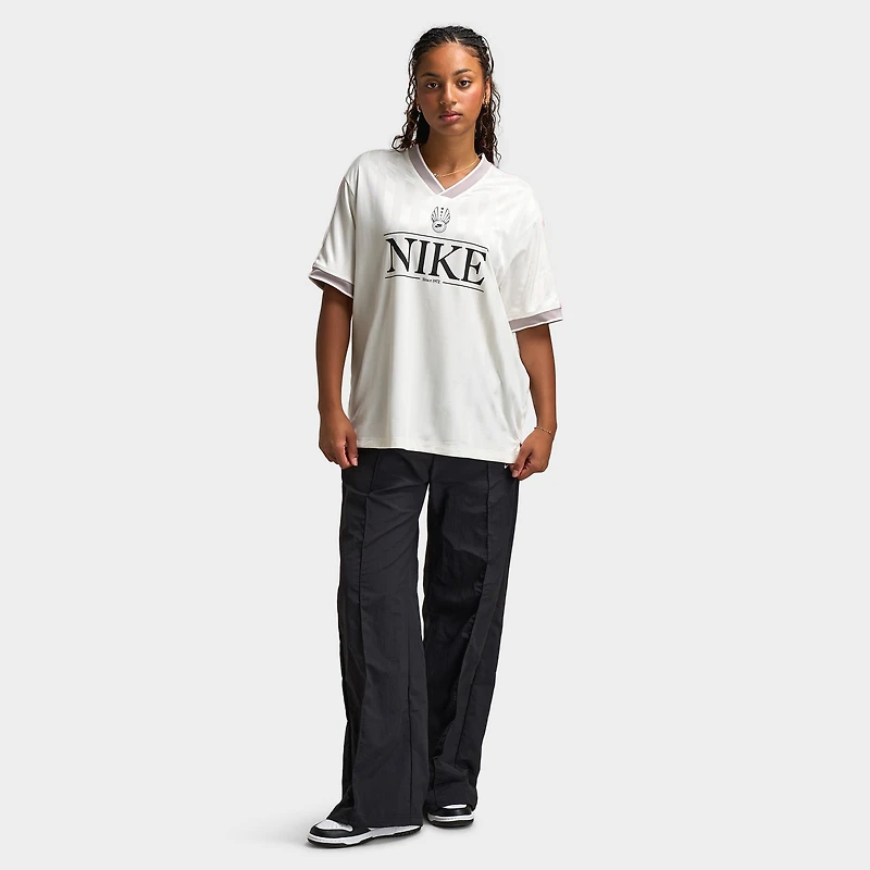 Nike Sportswear Women's Woven Mid-Rise Pants Black / White