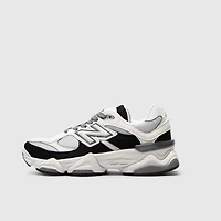 New Balance Juniors' 9060 Black / Reflection