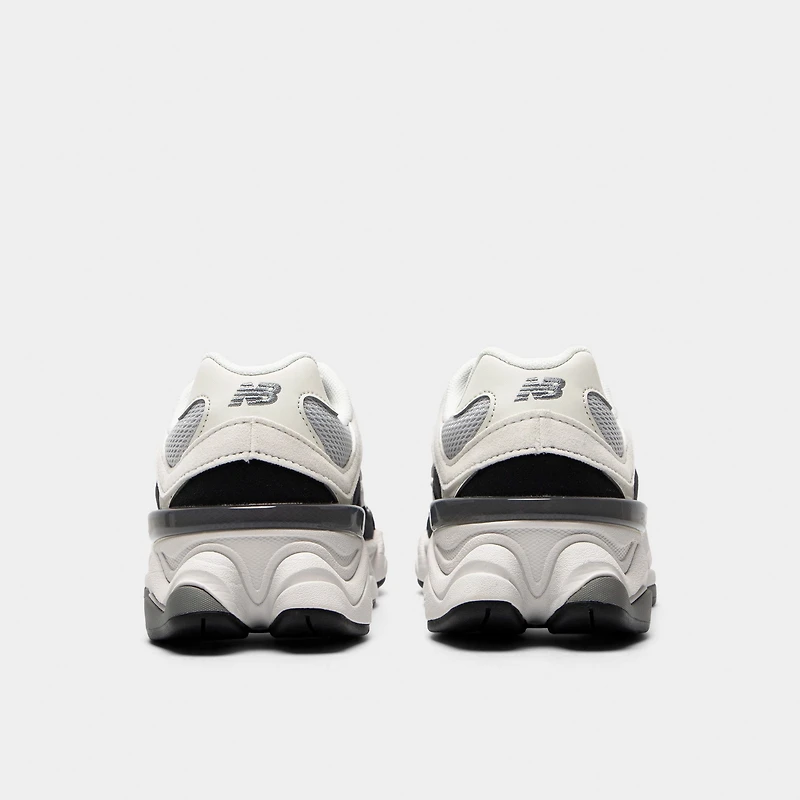 New Balance Juniors' 9060 Black / Reflection