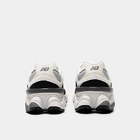 New Balance Juniors' 9060 Black / Reflection