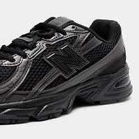 New Balance Juniors' 740 Black Cement /