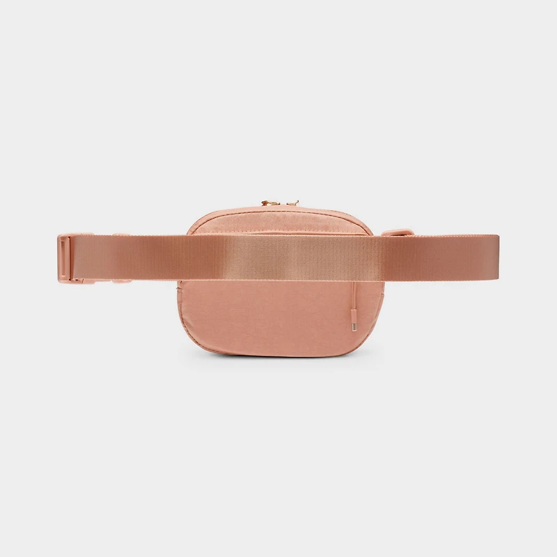 Nike Women's Aura Crossbody Bag (2L) / Gold