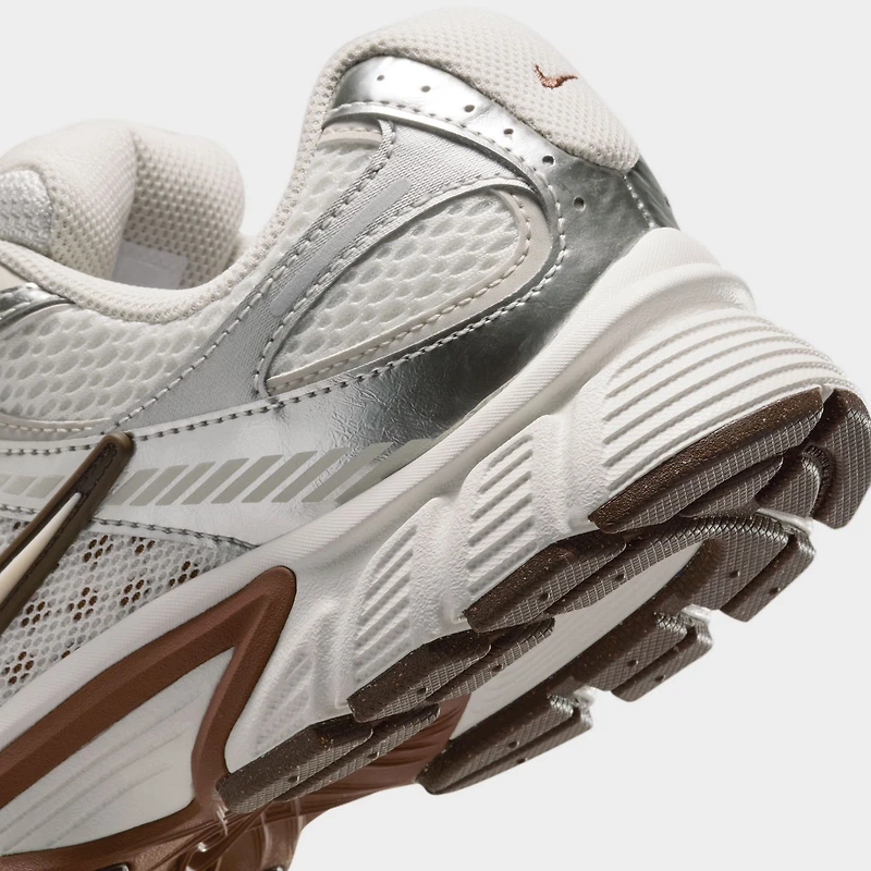 Nike Femme V5 RNR Sel / Brun clair des bois – faune