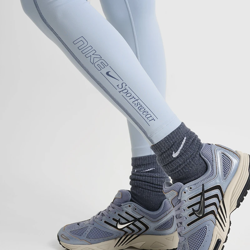 Nike One Women's Dri-FIT High Rise Crop Leggings / Light Armory Blue