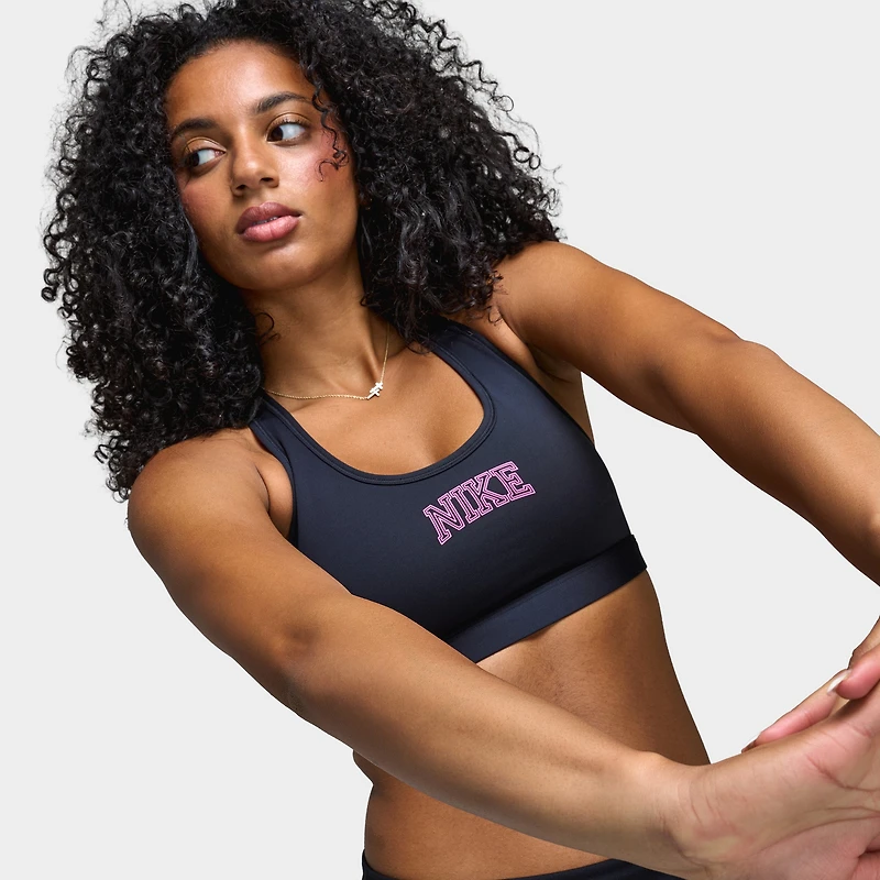 Nike Women's Swoosh Medium Sports Bra / Black