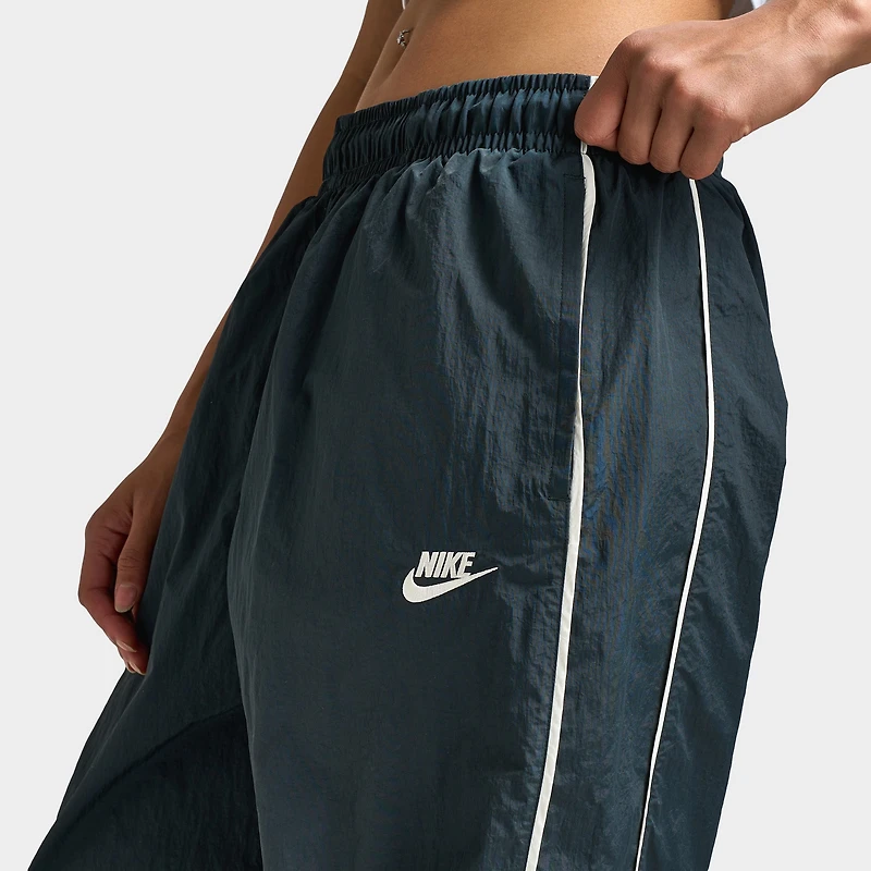 Nike Sportswear Women's WR Woven Pants Speed Seaweed / Sail
