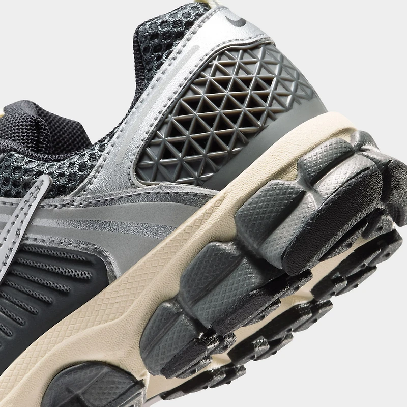 Nike Vomero 5 GS Gris Fer / Chrome - Argent Métallique