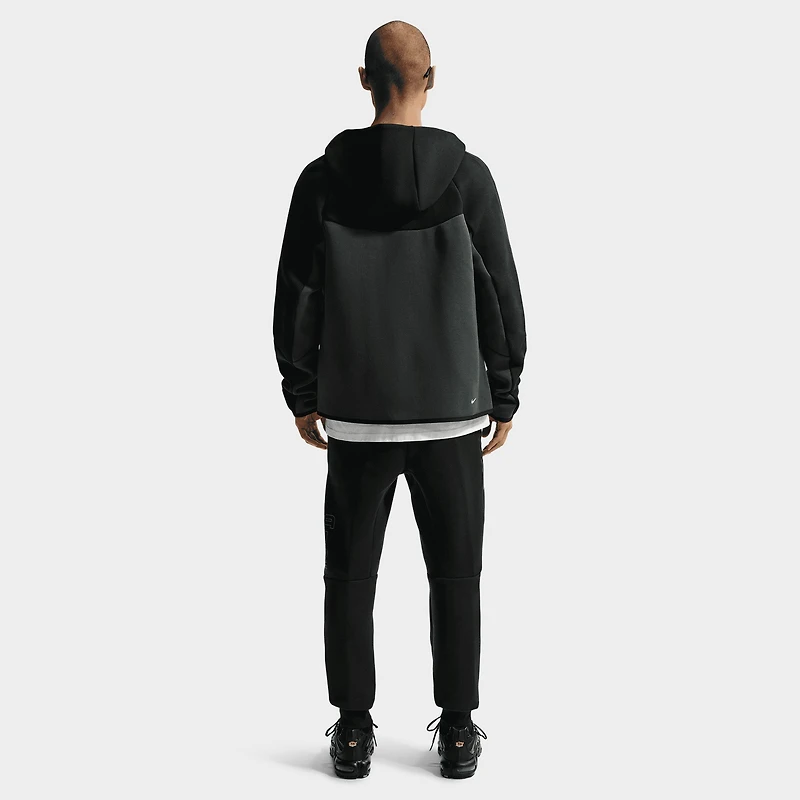 Nike Sportswear Tech Fleece Hoodie Black / Smoke Grey