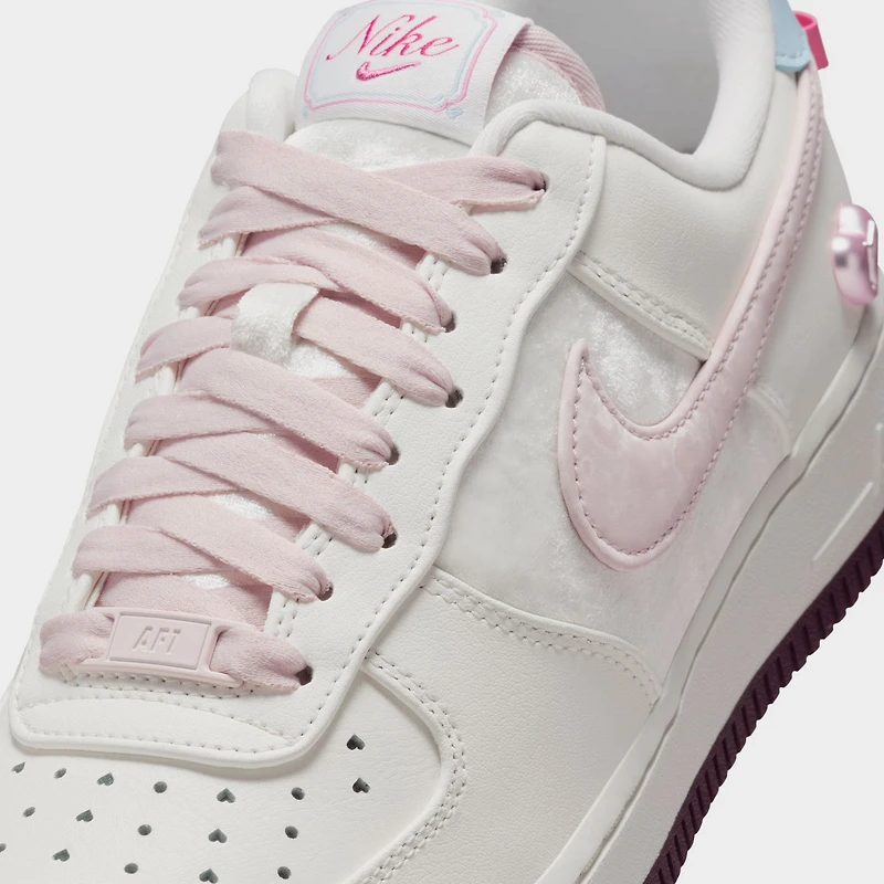 Nike Women's Air Force 1 '07 Sail / Silt Red