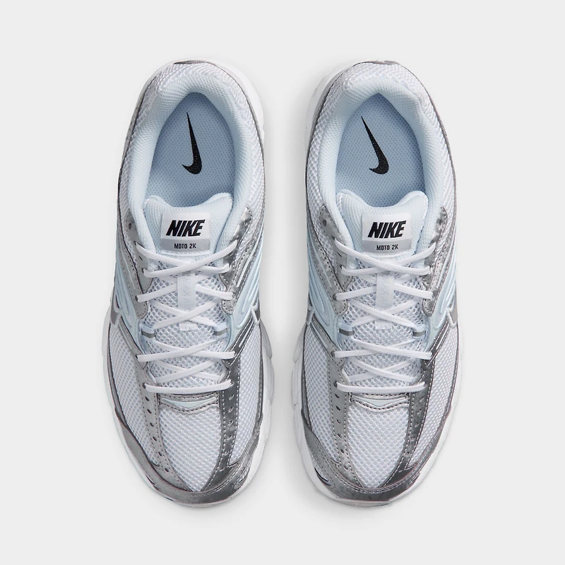 Nike Femmes Air Max Moto 2K Blanc / Argent métallique - Teinte Bleu