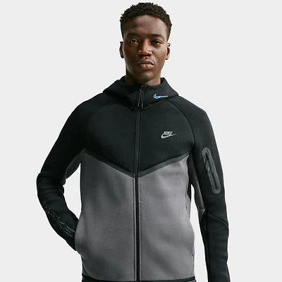 Nike Chandail à capuchon en Tech Fleece Noir / Gris fer