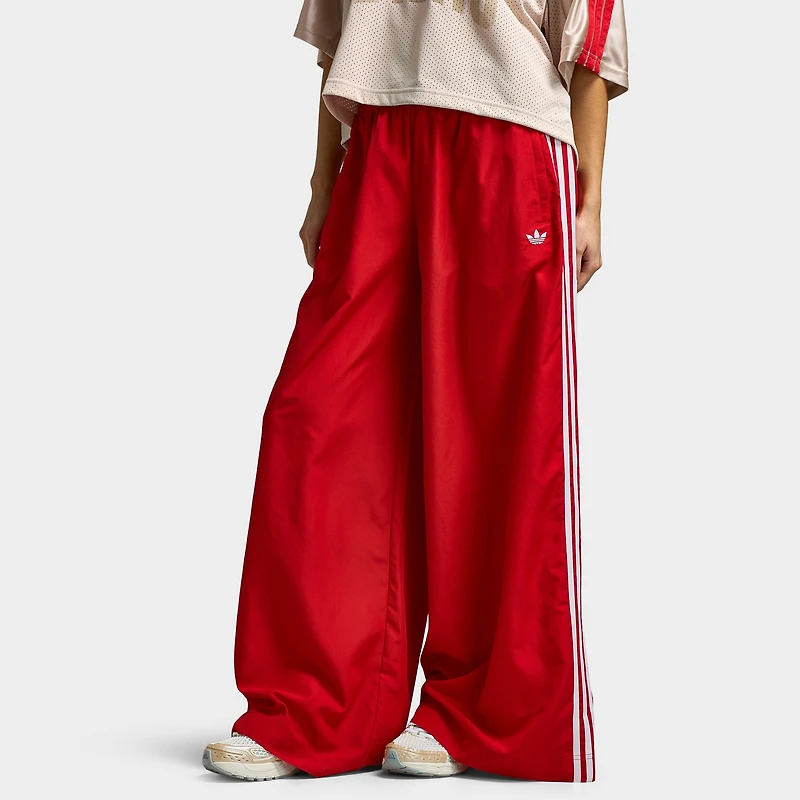 Pantalon de survêtement Firebird Adilenium adidas pour femme, couleur écarlate / blanc