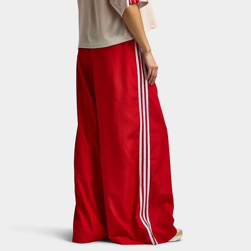 Pantalon de survêtement Firebird Adilenium adidas pour femme, couleur écarlate / blanc