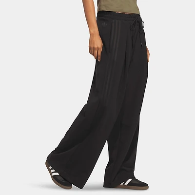 adidas Essentials Butter Soft Aura Wide Leg Pants / Black