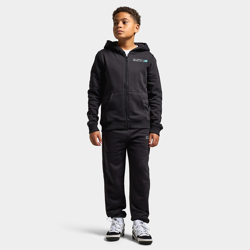 New Balance Juniors' Linear Small Logo Fullzip Hoodie / NB Caviar