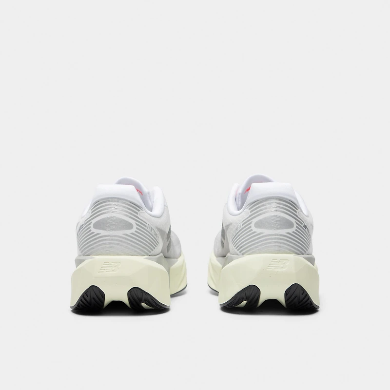 New Balance FuelCell Rebel v5 Blanc / Gris