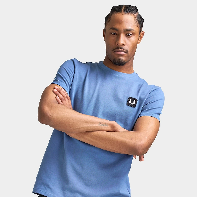 Fred Perry Badge T-shirt / Bleu Ace