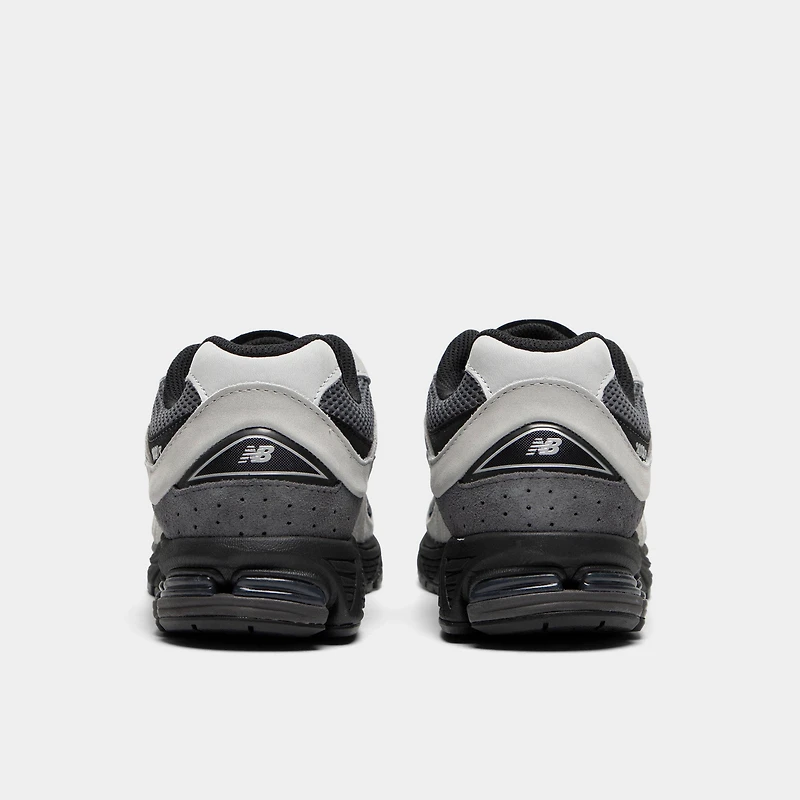 New Balance 2002R Grey / Black