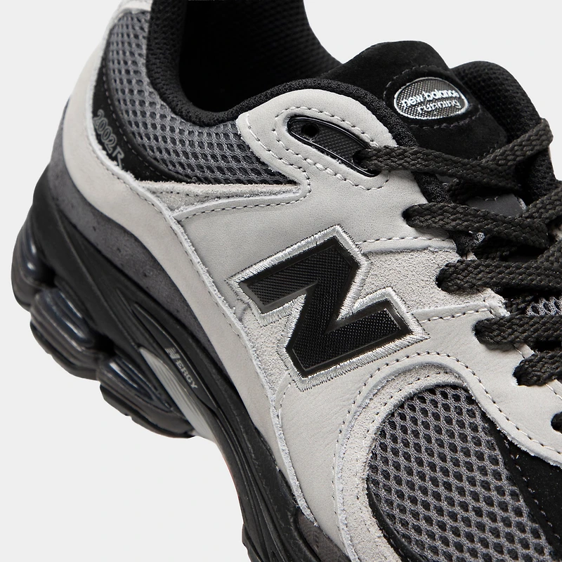 New Balance 2002R Grey / Black