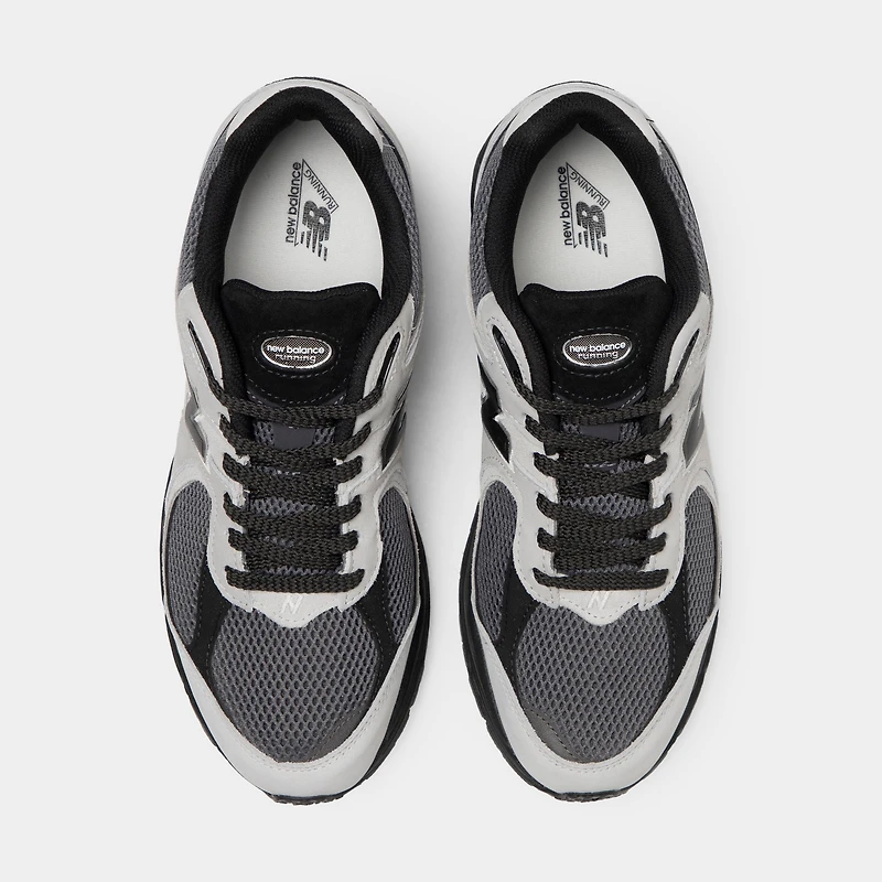 New Balance 2002R Grey / Black