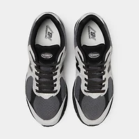 New Balance 2002R Grey / Black