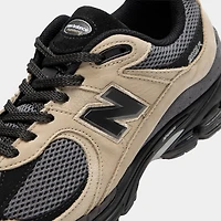 New Balance 2002R Black / Brown