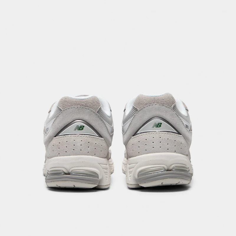 New Balance 2002R Black / White