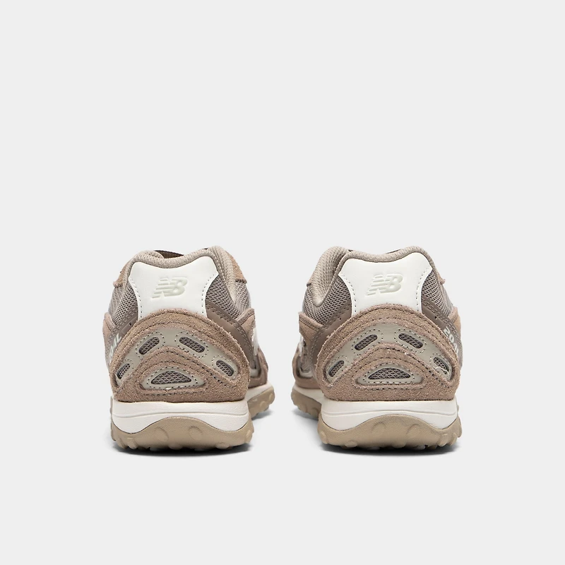 New Balance 204L Mushroom / Arid Stone - Blanc