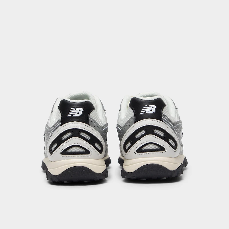 New Balance 204L Silver Metallic / Black