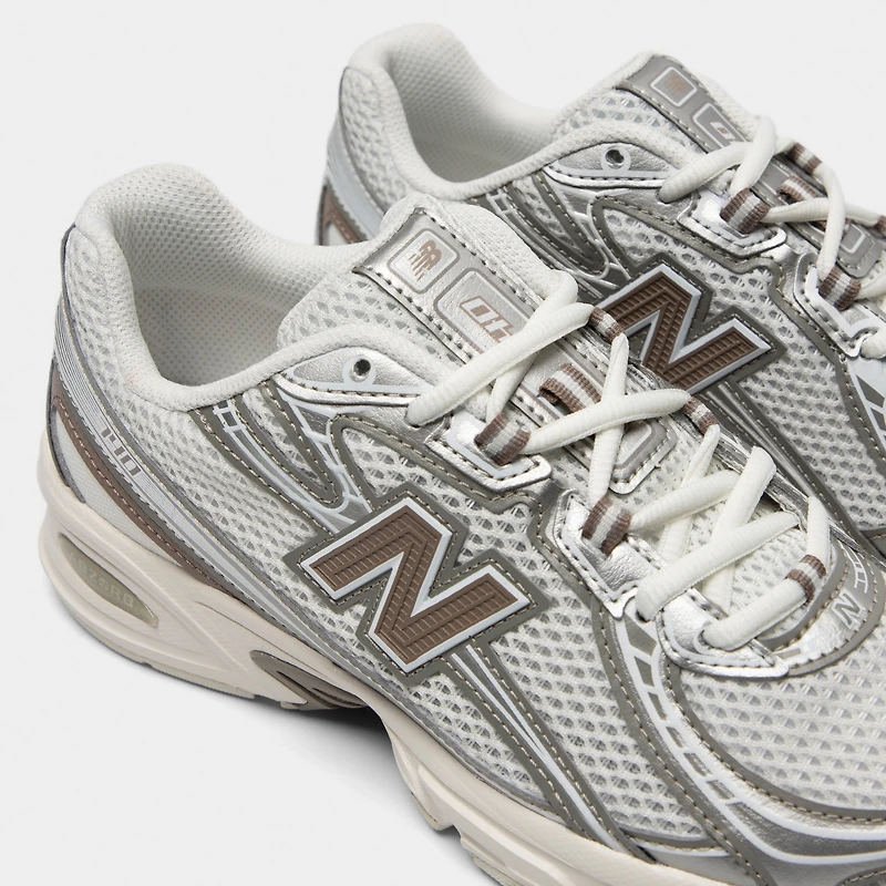 New Balance 740 Grey / Frosted Glass
