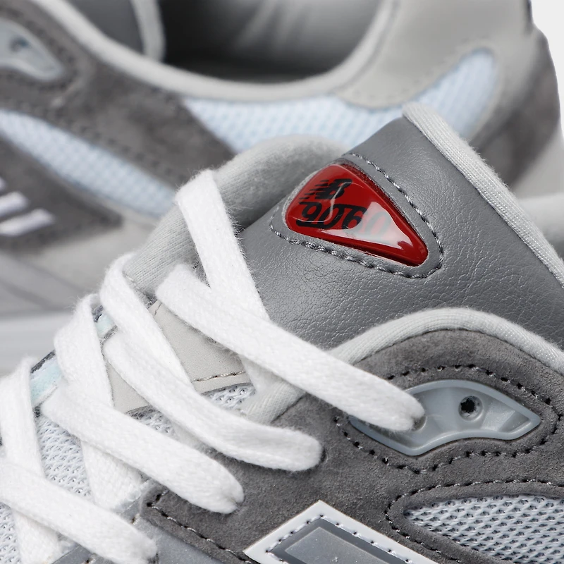 New Balance 9060 Nuage de pluie / Castlerock - Blanc