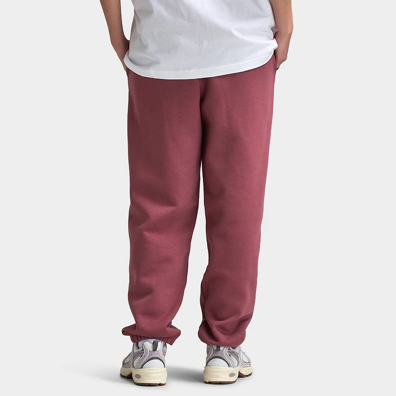 New Balance Women's Script Graphic Cuffed Jogger / Red