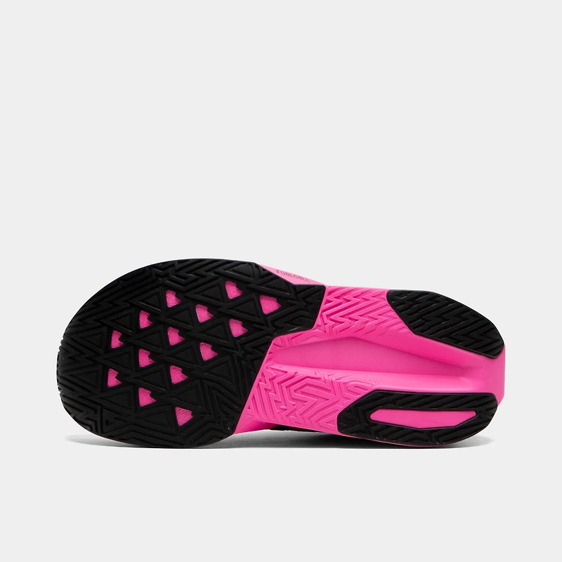 New Balance Femmes Fuelcell Rebel v5 rose vif / Bois de
