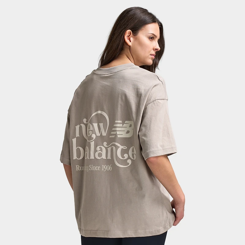 New Balance Women's Script Graphic Boyfriend T-Shirt / Brown