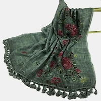 30462 Embroidery Shawl