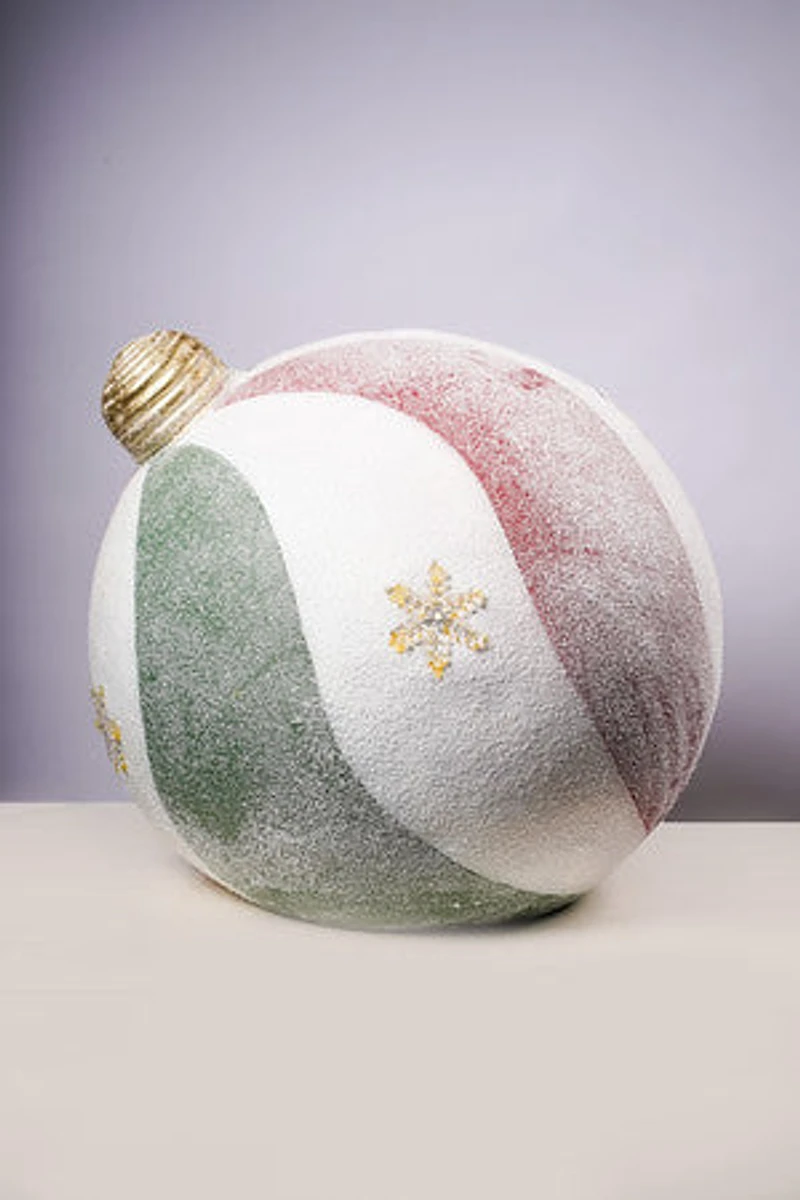 24" Magnesia Xmas Ball w/4pcs Snowflakes Led Lights Plug