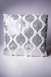 18" x 18" Silver White Sequin Cushion