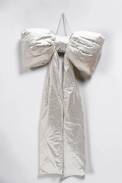 18" x 36" Silver Hang Bow