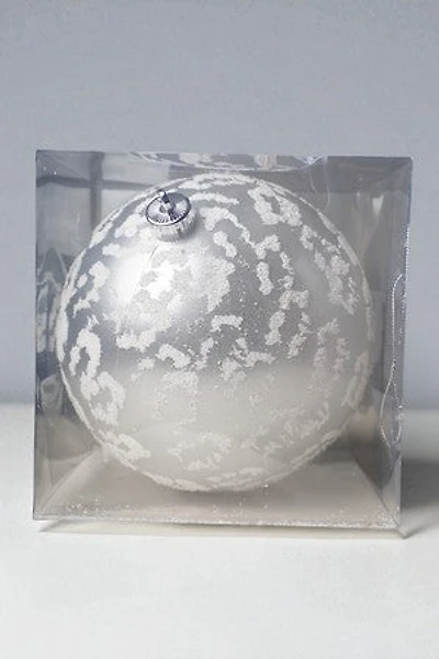 8" Ball Matte Silver W/Snow