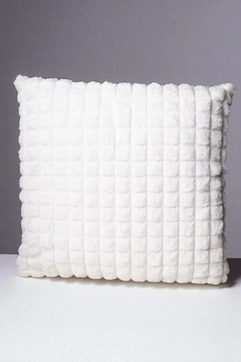 19" x 19" WHITE CUSHION