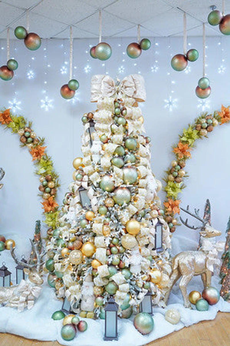 9' Flocking Christmas Tree H274