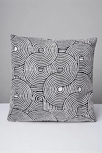 16" x 16" Black/White Cushion