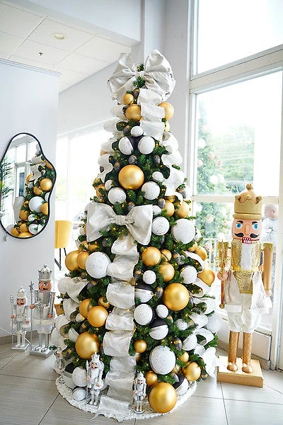 9' Regular Christmas Tree 800 Lights Clear/Multi