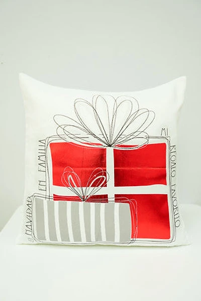 16" x 16"  Regalos Cushion