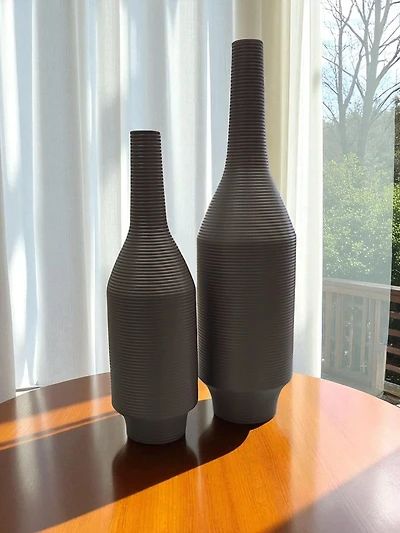 23" BLACK MATTE VASE