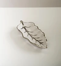10" Silver/White Leaf Plate - Titanium Collection